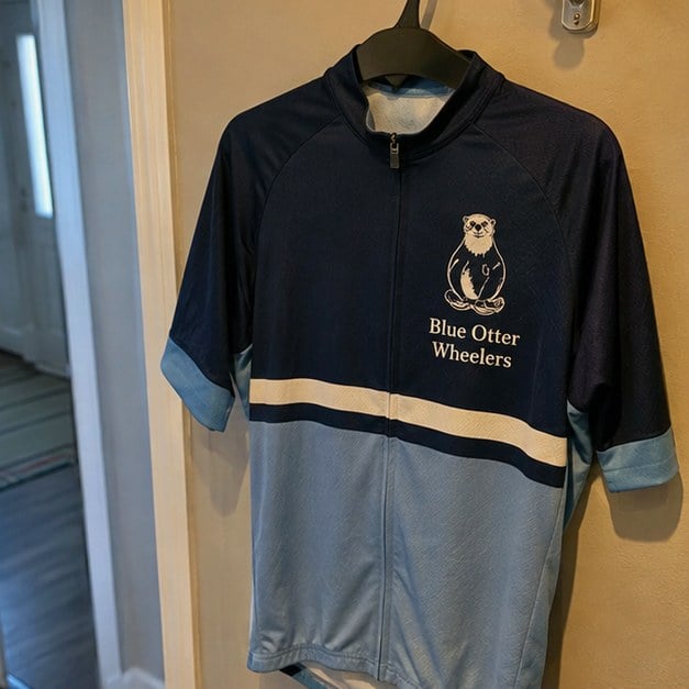 Cycling jerseys with logo — customer photo